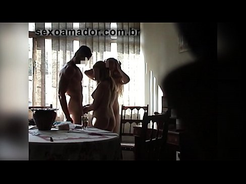 ❤️ Spolni prijatelji povabijo ogromnega moškega in trojček z njim Porn video na sl.sexafinkarasskaz.ru ❌