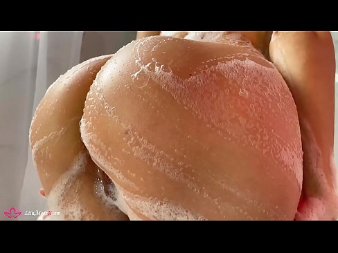 ❤️ Brunetka masturbira pičko z vibratorjem do intenzivnega orgazma pod tušem Porn video na sl.sexafinkarasskaz.ru ❌