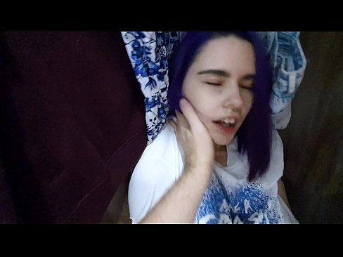 ❤️ Našel sem svojo sestro v omari in ji pomagal narediti Porn video na sl.sexafinkarasskaz.ru ❌